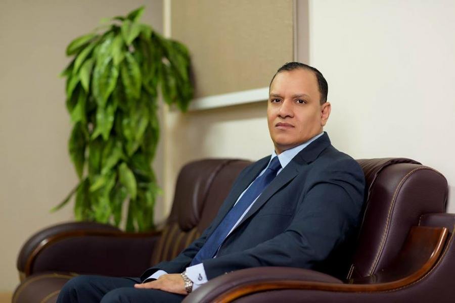 الموجز : آخرهم رجل أعمال.. 4 شخصيات عامة ينافسون السيسي في انتخابات الرئاسة المقبلة